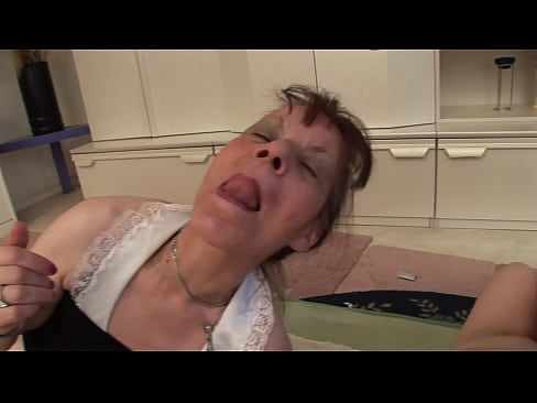 ❤️ Bi amona eta aitona batek hirukotea dute Pornografia besterik ez %eu.hdporn24.ruan